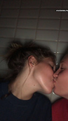 [Image: DF479_(5).jpg]