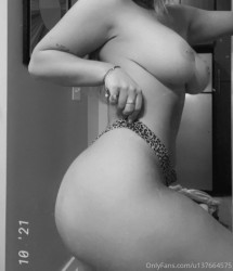 Ashley_Rey_(3).jpg