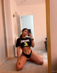 [Image: DF418_(1).jpg]