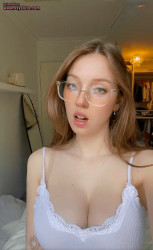 [Image: DF406_(9).jpg]