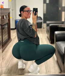 [Image: LAMP056_(4).jpg]